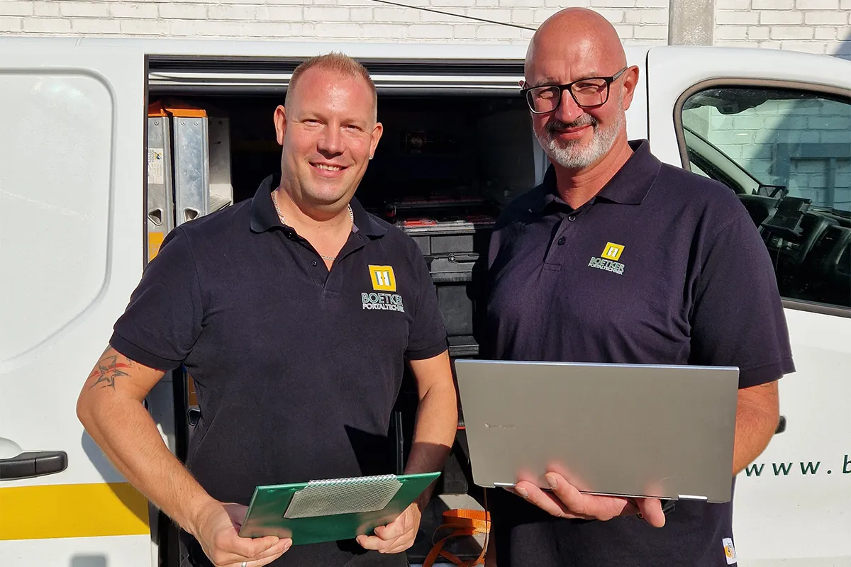 Backoffice- und Technik-Mitarbeiter von Boetker Portaltechnik am Standort Bremen / Stuhr